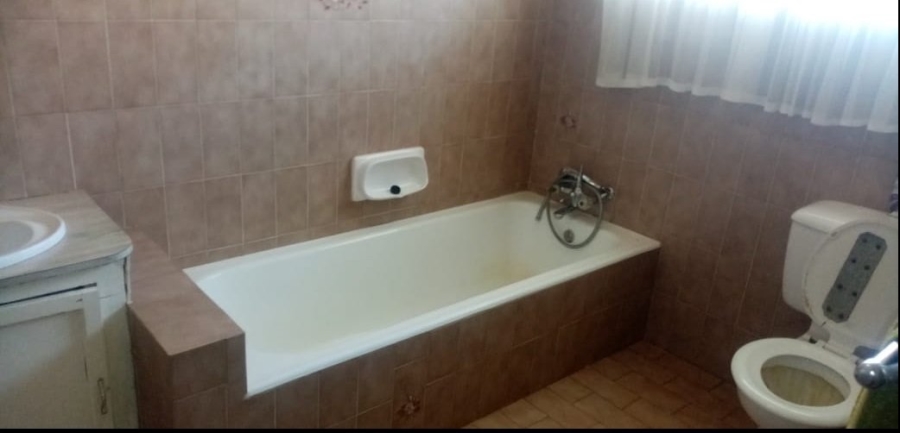4 Bedroom Property for Sale in Wilkoppies North West